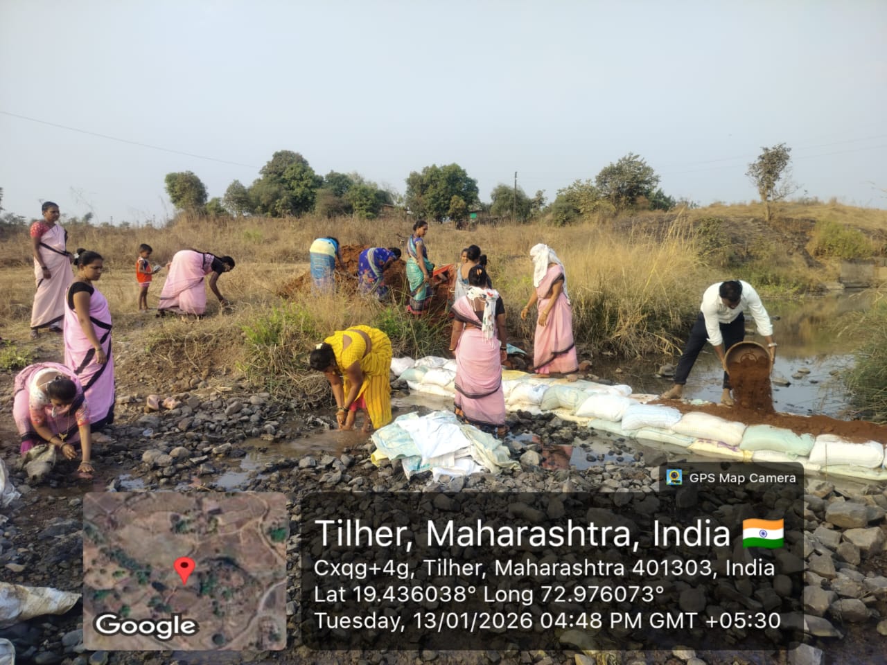 लोकसहभागातून वनराई बंधारा